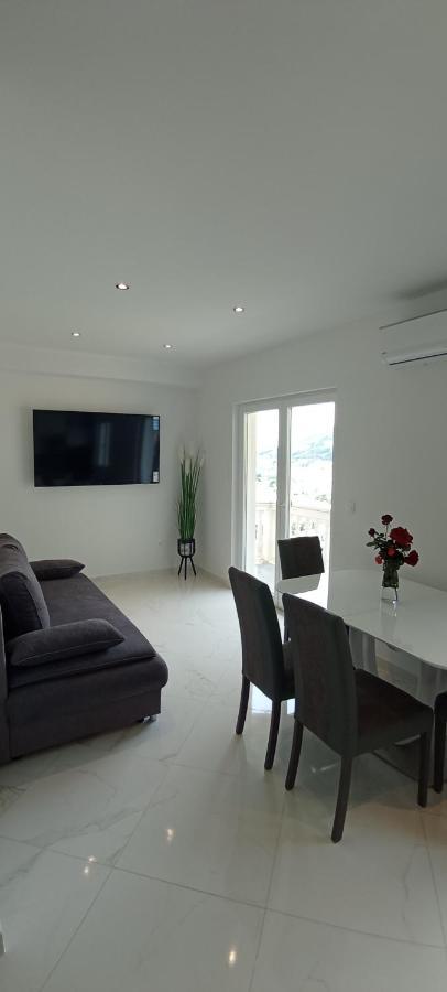 Apartman Stipan Omiš Exterior foto