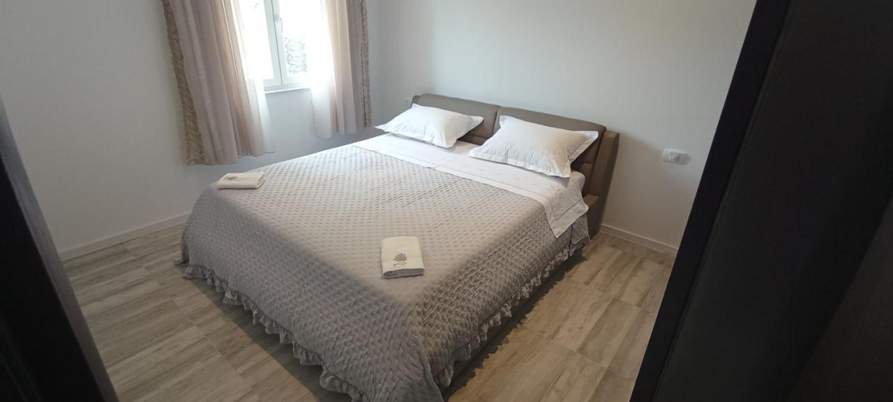 Apartman Stipan Omiš Exterior foto