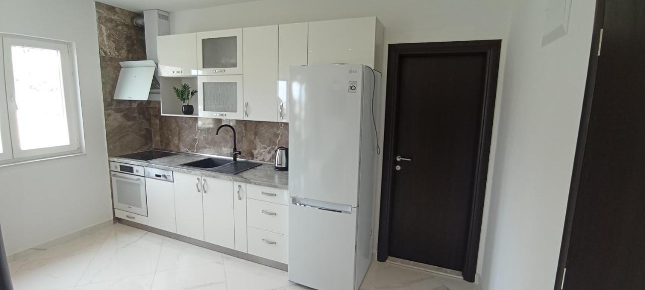 Apartman Stipan Omiš Exterior foto
